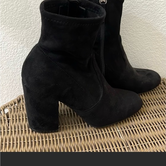 STEVE MADDEN SUEDE BOOTS sz 7.5 - Picture 7 of 10